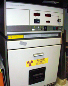 /ARSUserFiles/20300510/images/Imaging, Detection, and Sorting Lab Equipment Photos/web_Faxitron.JPG